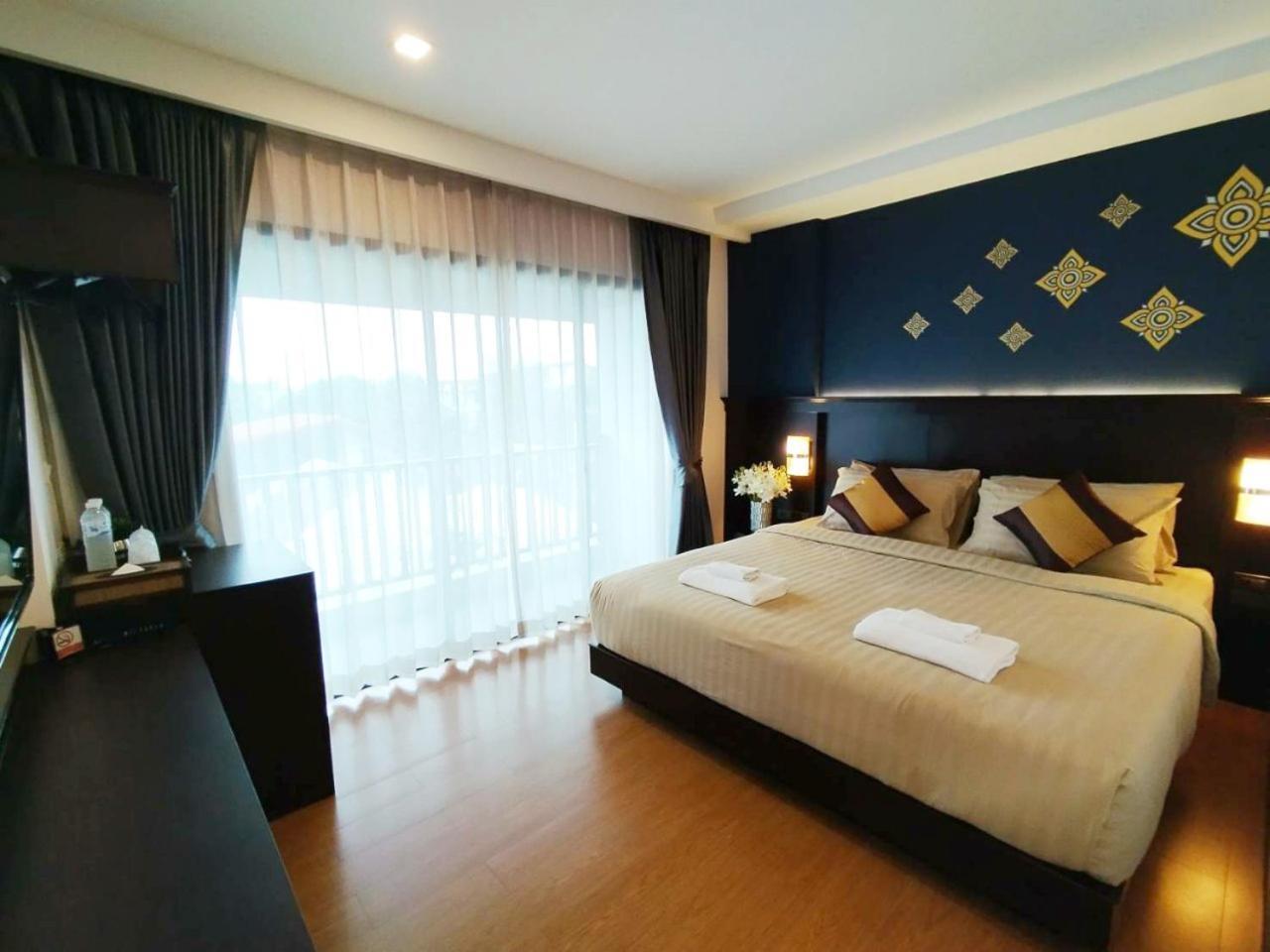 Patra Phrasing Boutique Hotel Chiang Mai Exteriör bild