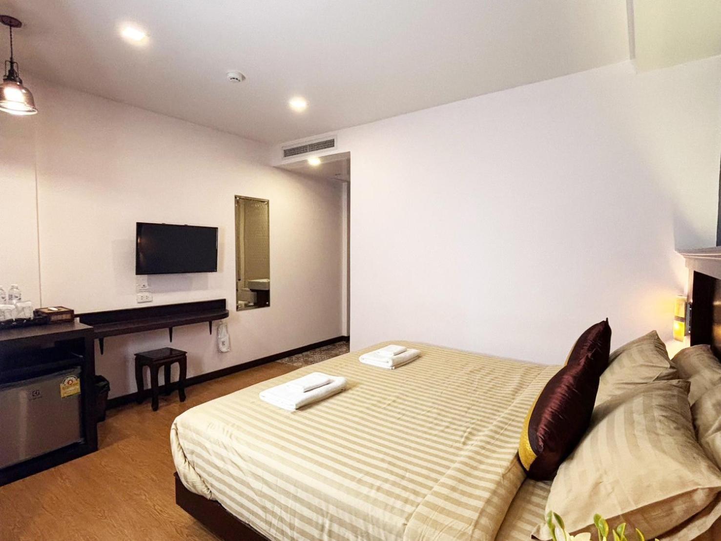 Patra Phrasing Boutique Hotel Chiang Mai Exteriör bild