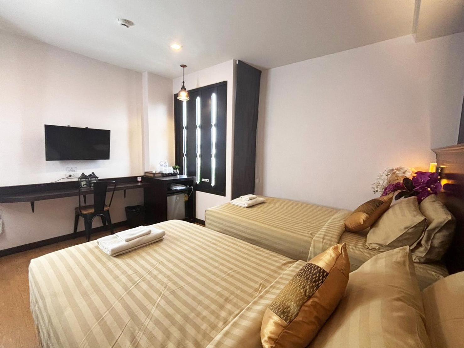 Patra Phrasing Boutique Hotel Chiang Mai Exteriör bild